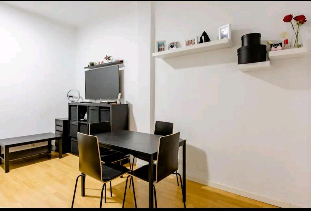 Comoda Habitacion มาดริด ภายนอก รูปภาพ